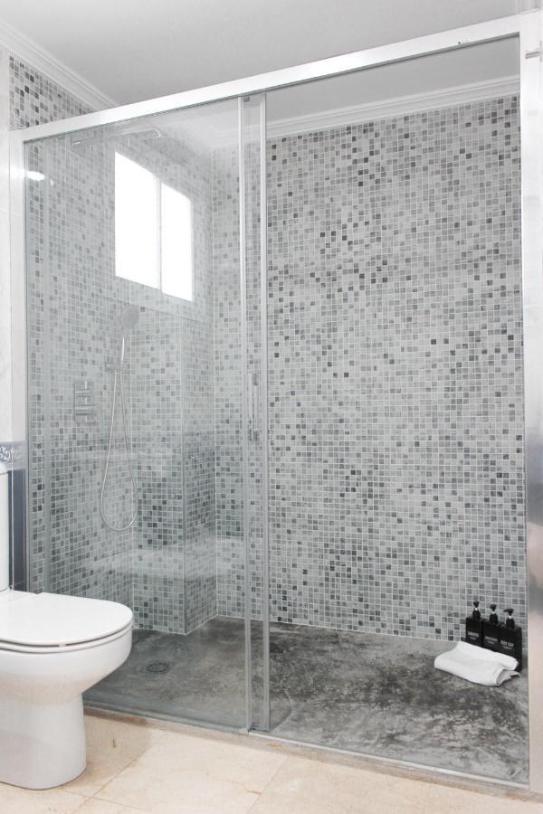 Monkeys Apartments Lumbreras Deluxe Seville Ngoại thất bức ảnh